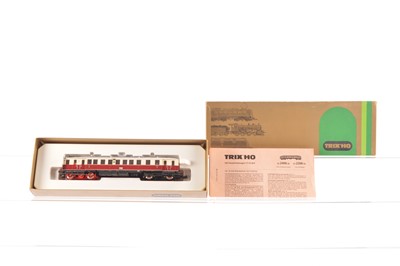 Lot 732 - Trix HO Gauge 2469 maroon and cream VT 258 Railcar