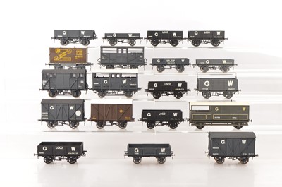 Lot 837 - Parkside Dundass and other commercial manufacturers Finescale 0 Gauge Kitbuilt GWR Goods wagons (19)