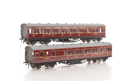 Lot 864 - GM Coaches 0 Gauge Finescale a pair of Kitbuilt LMS Brake end Suburban coaches (2)