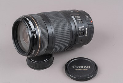 Lot 469 - A Canon EF 70-300mm f/4-5.6 IS USM Lens