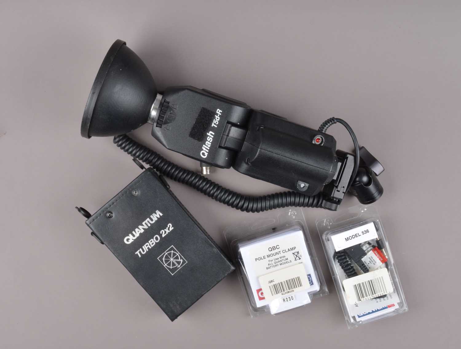 Lot 490 - A Quantum T5d-R Qflash Flash Unit