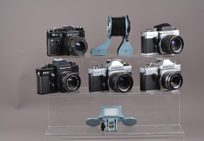 Lot 507 - A Group of Eastern Bloc Cameras