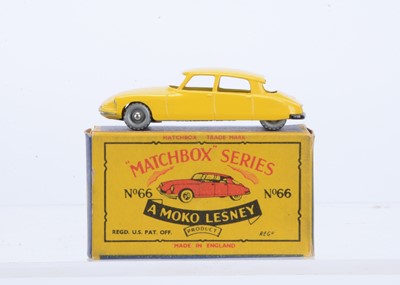 Lot 93 - A Scarce Boxed Matchbox Lesney 66a Citroen DS19