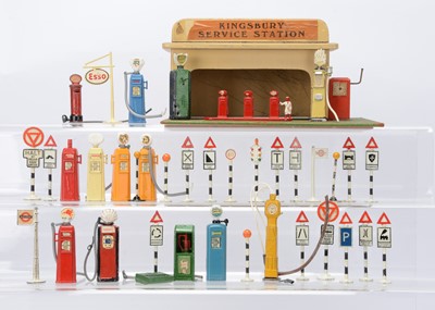 Lot 142 - A Kingsbury Product Wooden Service Station