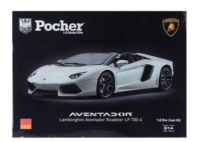 Lot 206 - A Pocher Hornby 1:8 Scale Model Kit - Lamborghini Aventador LP 700-4 Roadster (Bianco Canopus)