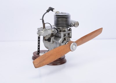 Lot 314 - A plinth-mounted Model Petrol Aero-engine