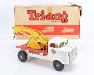 Lot 346 - A Boxed Tri-ang TM6125 Pressed Steel Breakdown Truck