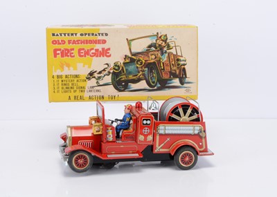 Lot 376 - A Horikawa (Japan) Tinplate Battery-Operated Old Fashioned Fire Engine