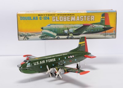 Lot 399 - A Yonezawa (Japan) Tinplate Battery-Operated Douglas C-124 Globemaster