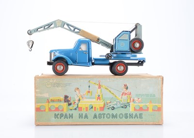 Lot 410 - A USSR Tinplate ZIL 157 Crane Truck