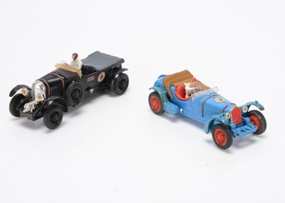 Lot 498 - Tri-ang Scalextric Vintage Range Slot Cars