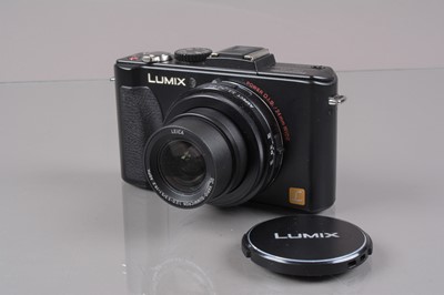 Lot 563 - A Panasonic Lumix LX5 Digital Camera