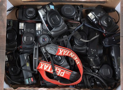 Lot 576 - A Tray of Pentax Compact Cameras