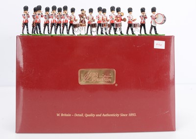 Lot 649 - Britains boxed 17pce Limited Edition set 41175 Grenadier Guards Drum and Fife Band set