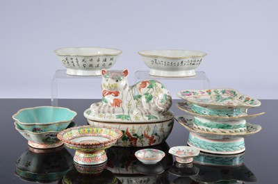 Lot 207 - A collection of 20th century Chinese polychrome porcelain items