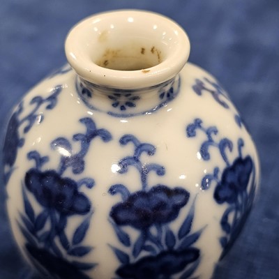 Lot 208 - Thirteen 20th century Chinese blue and white snuff bottles