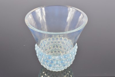 Lot 229 - An Art Deco Lalique Glass Graines opalescent vase