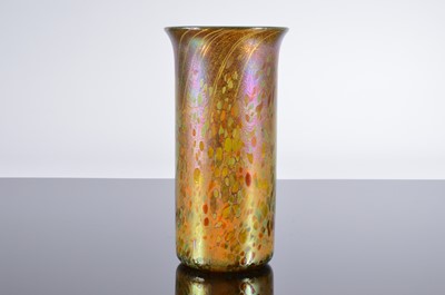 Lot 241 - A modern Isle of Wight glass vase