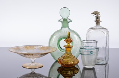 Lot 255 - Five items of glass ware