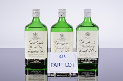 Lot 276 - Twelve bottles of Gordan's Gin