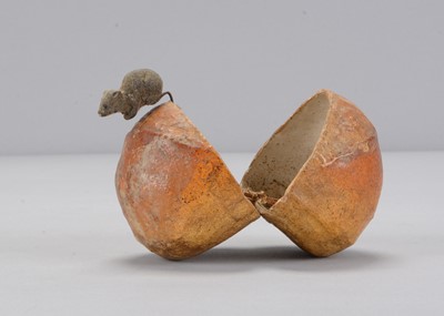 Lot 473 - A German early 20th century novelty bread roll with appearing mouse