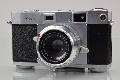 Lot 5 - A Ricoh 500 Rangefinder Camera