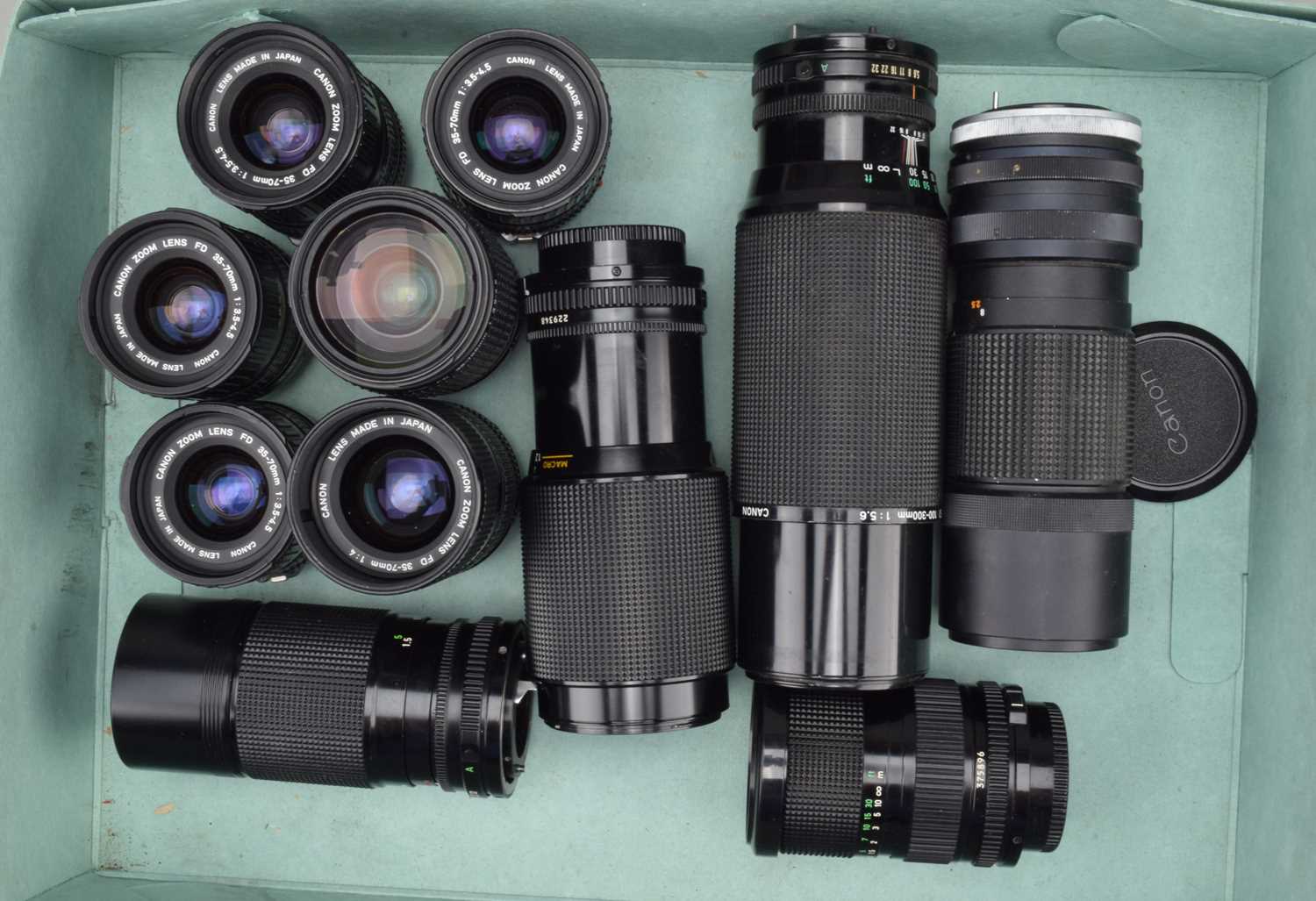 Lot 25 - Eleven Canon Zoom Lenses