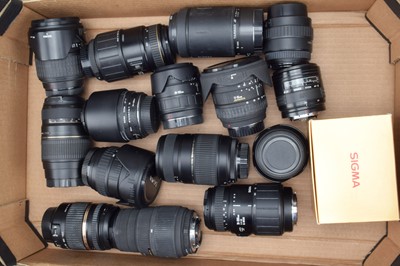 Lot 30 - A Tray of Sigma and Tamron AF Lenses