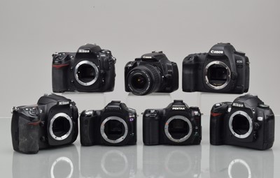 Lot 38 - A Group of DSLR Cameras