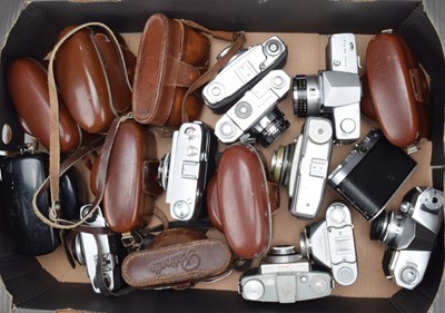 Lot 141 - A Tray of Viewfinder Cameras