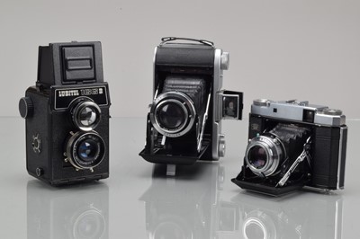 Lot 186 - A Small Group of Cameras