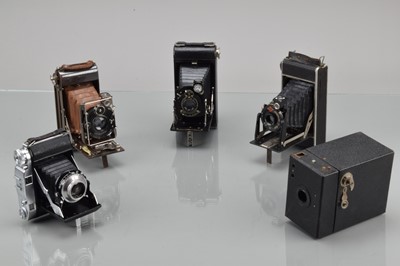 Lot 303 - A Group of Folding Cameras