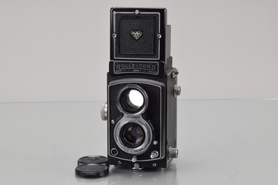 Lot 325 - A Rolleicord III TLR Camera