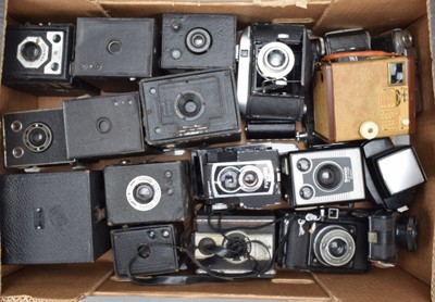 Lot 347 - A Tray of Folding and Box Cameras