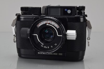 Lot 363 - A Nikon Nikkonos III Underwater Camera