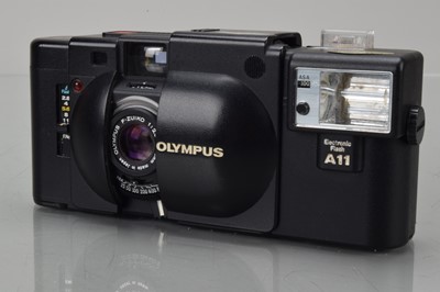 Lot 402 - An Olympus XA Compact Camera