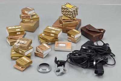 Lot 419 - Nikon Accessories