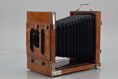 Lot 449 - A Mahogany Half Plate Tail Board Camera Body