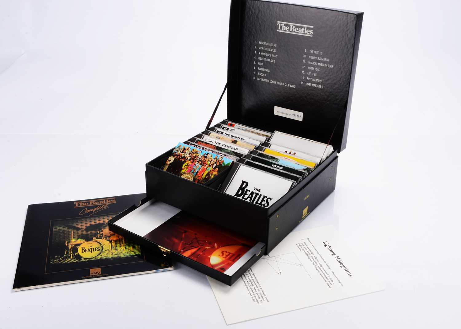 Lot 323 - The Beatles CD Box Set