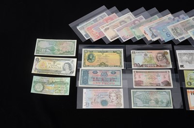 Lot 152 - A collection of British banknotes