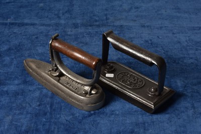 Lot 12 - A Brevete Polishing Iron