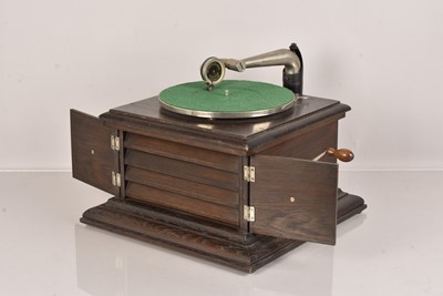 Lot 77 - Hornless Gramophone