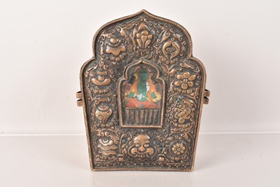 Lot 465 - A Middle Eastern Gau Box