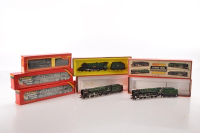 Lot 108 - Hornby 00 gauge Steam Locomotives and tenders in BR green and in original boxes (6)