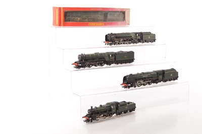 Lot 115 - Hornby 00 gauge Steam Locomotives and tenders (5)