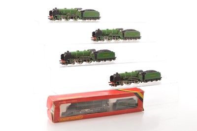 Lot 119 - Hornby 00 gauge Southern green Steam Locomotives and tenders (5)