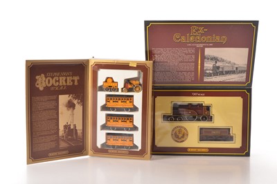 Lot 124 - Hornby 00 gauge Steam Locomotives and tenders  in presentation boxes (2)