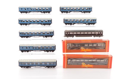 Lot 140 - Hornby 00 gauge Coronation Scot and Royal Train coaches (10)