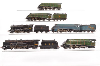 Lot 187 - Hornby-Dublo 00 Gauge 3-Rail Class A4 , 8f and repainted Duchess Locomotive and some tenders (9)