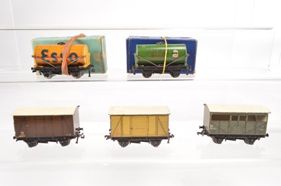 Lot 192 - Hornby-Dublo 00 Gauge 3-Rail boxed and unboxed SR Vans and Buff ESSO and Power Tank Wagons (5)